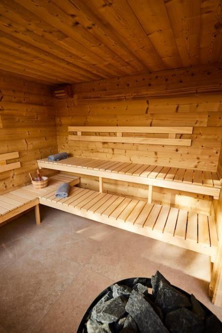Chalet La Forgerie Piscine Jacuzzi Cinema Εξωτερικό φωτογραφία